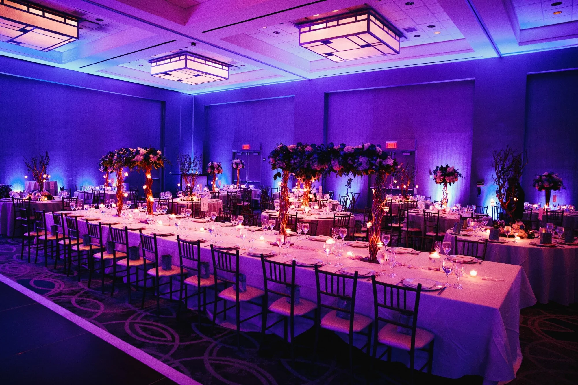 imgi_6_decorated-banquet-hall-with-flowers_8353-10058